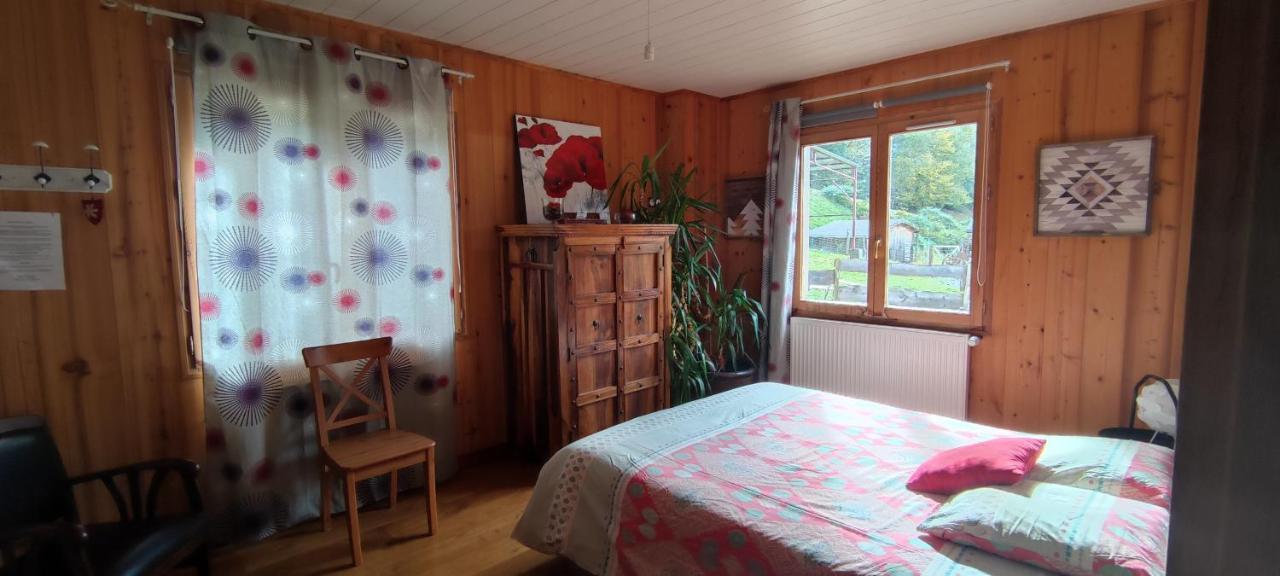 Maison D'Hotes Le Shorten Heches Luaran gambar