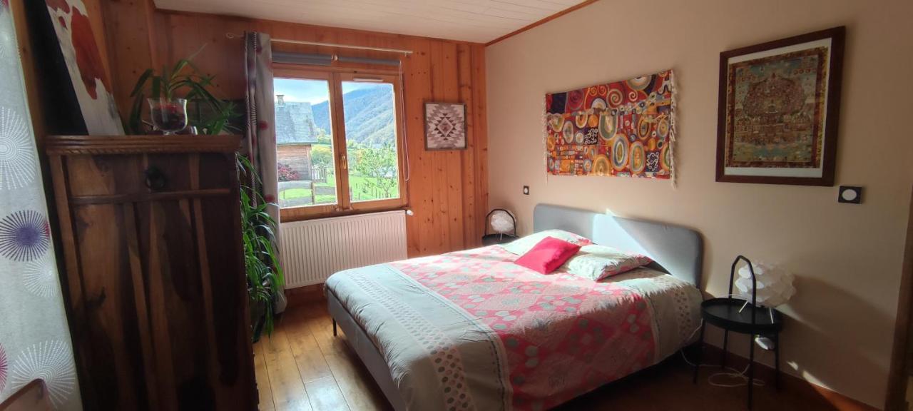 Maison D'Hotes Le Shorten Heches Luaran gambar