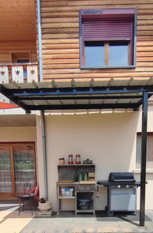 Maison D'Hotes Le Shorten Heches Luaran gambar