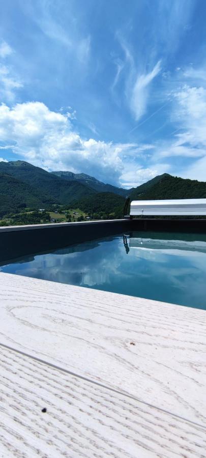 Maison D'Hotes Le Shorten Heches Luaran gambar